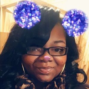 Meet your Posher, Ebonique